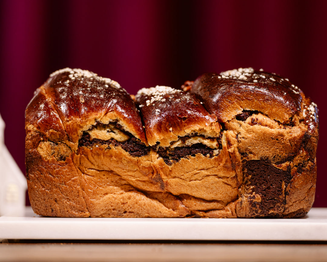 Cozonac Lapterra tradițional (50% umplutură de miez de nucă, rahat)